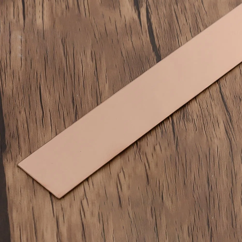 Nastro decorativo in acciaio inossidabile da 5 m, per fessure delle piastrelle, striscia decorativa per pareti piatte, striscia adesiva a specchio con strisce adesive (oro rosa, 5 m x 2 cm)