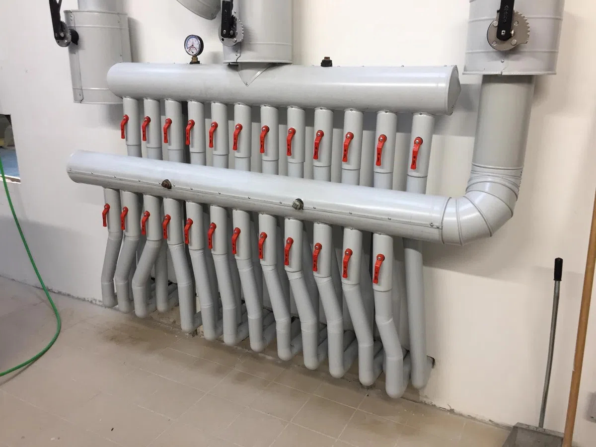 Benda in PVC isogenopak per copertura tubazioni di impianti di condizionamento riscaldamento bianca-grigia