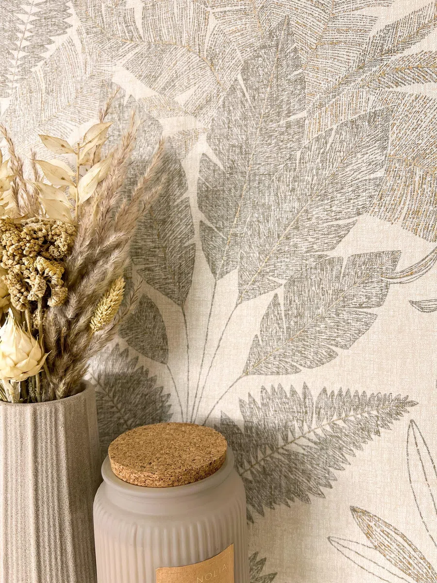 Newroom Tapete Beige Vlies Dschungel - Tropisch Blätter Pflanzen Modern für Wohnzimmer Schlafzimmer